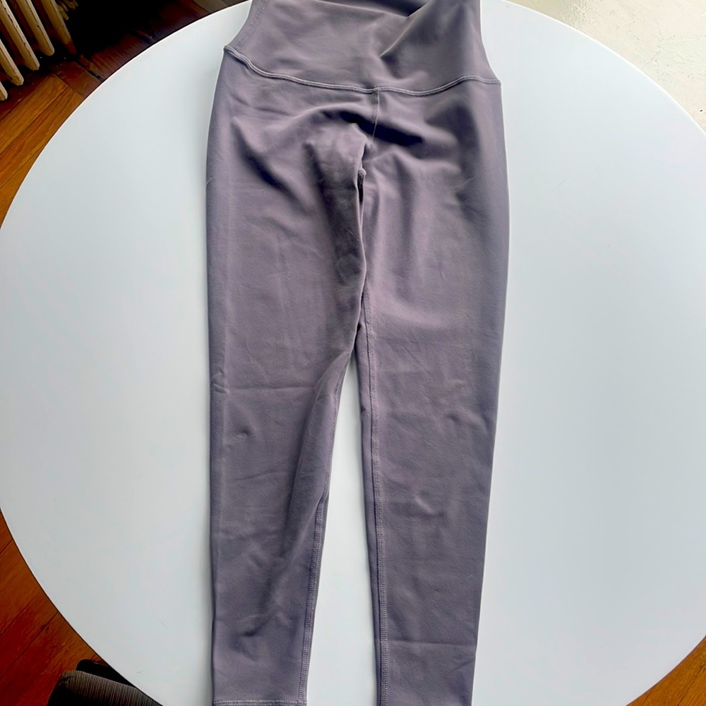 ALO yoga 7/8 leggings size small - grey/lavender NWOT